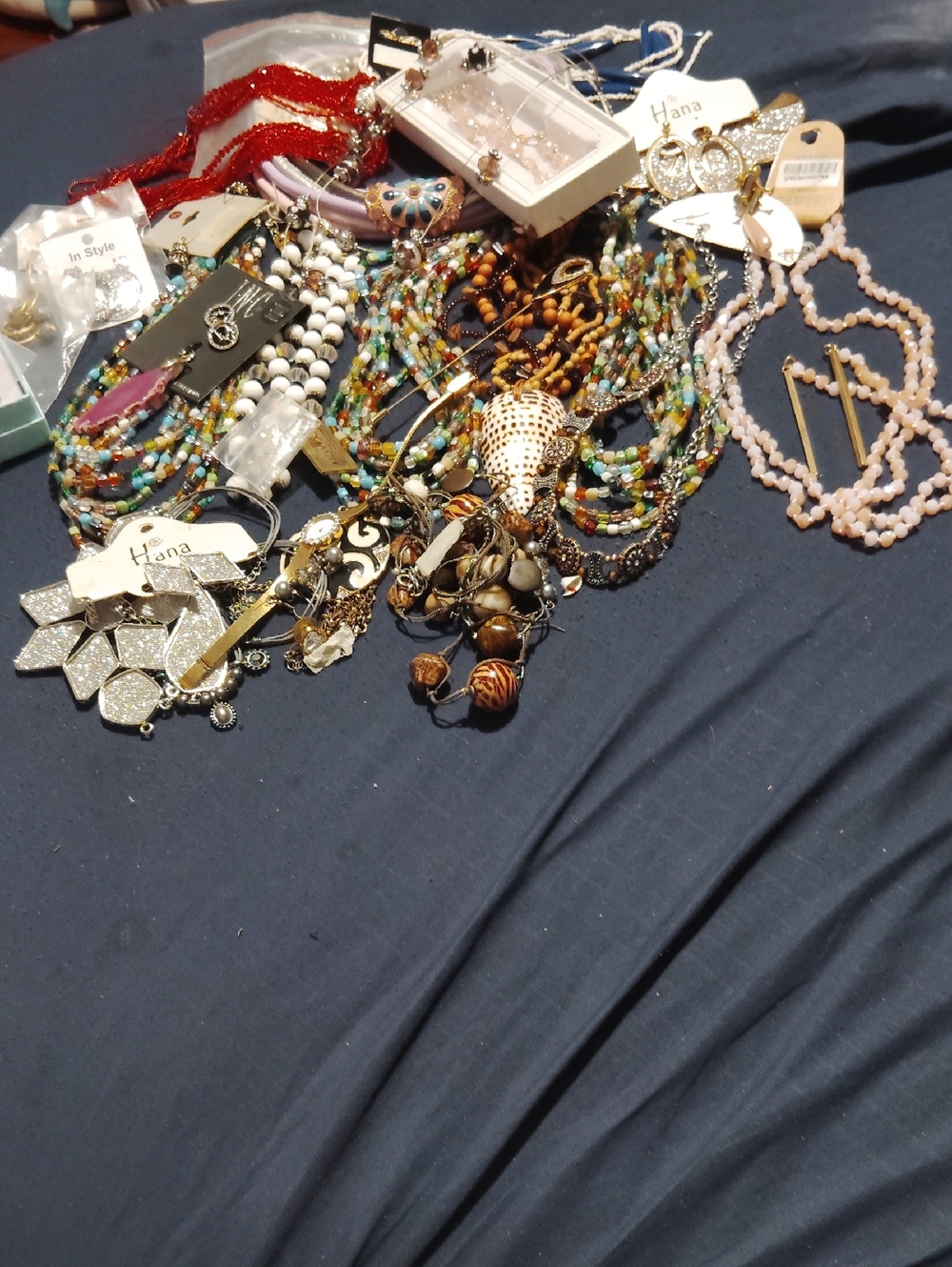Assorted MysLot Of Women Jewelry in Multicolor branded & Some Unbranded